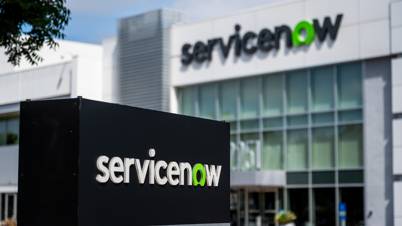 ג'ון אייסין סגן נשיא בכיר ServiceNow לצד מטה החברה ב קליפורניה