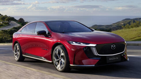 סינים, מאחוריכם: טויוטה, מאזדה וסוזוקי היפניות נכנסות לשוק הרכב החשמלי הישראלי