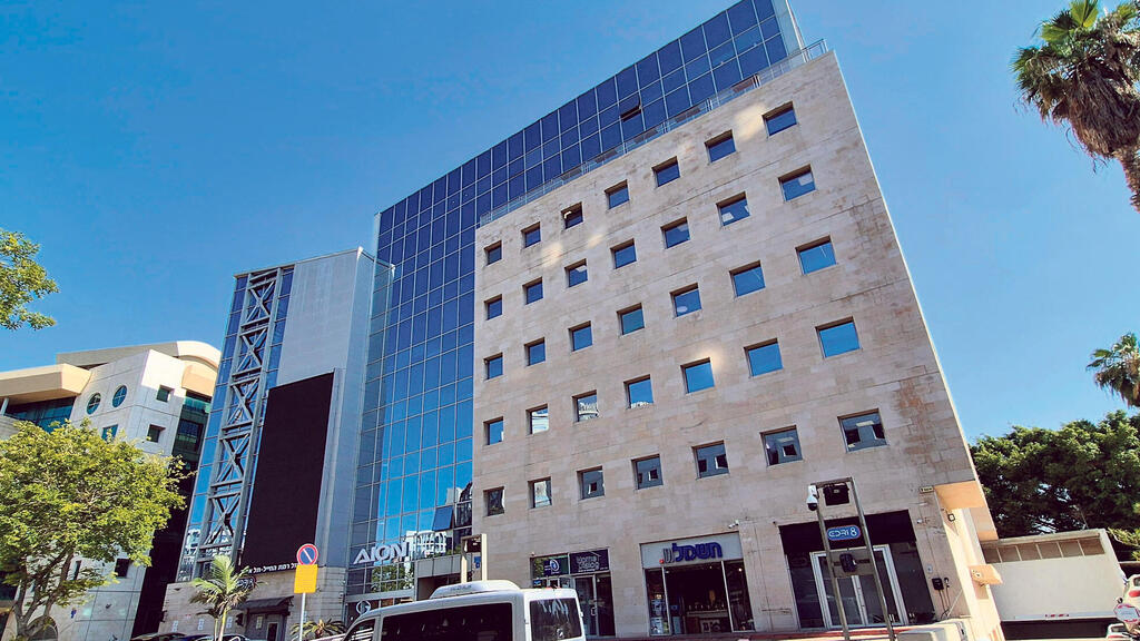 בניין בבעלות משפחת רייכמן ב רמת החייל