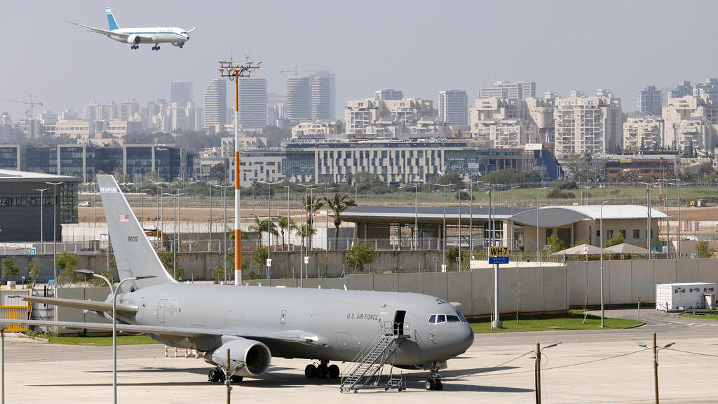 מטוסי צבא ארה"ב KC-46 מטוס תדלוק אווירי של חברת בואינג חונים בנתב"ג