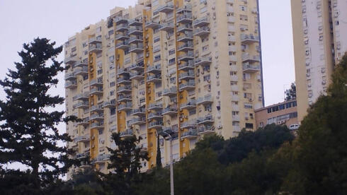 האסתטיקה גברה על סוכה כשרה: ועדת הערר פסקה - עיריית ת"א רשאית לאסור מרפסות מדלגות