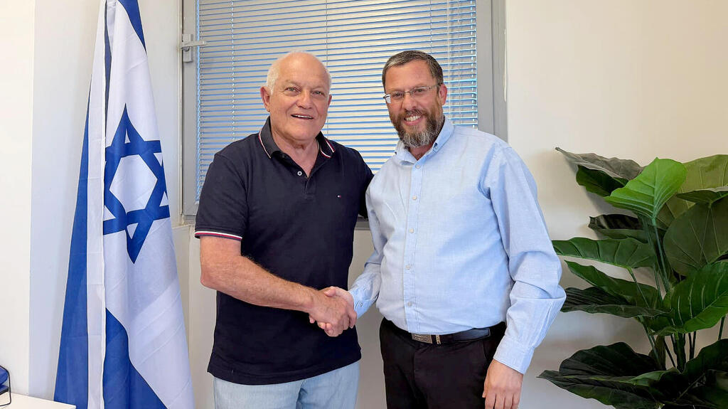 שר הבינוי והשיכון חיים כץ ומנהל רמ"י הנכנס יהודה אליהו קיימו פגישת עבודה ראשונה