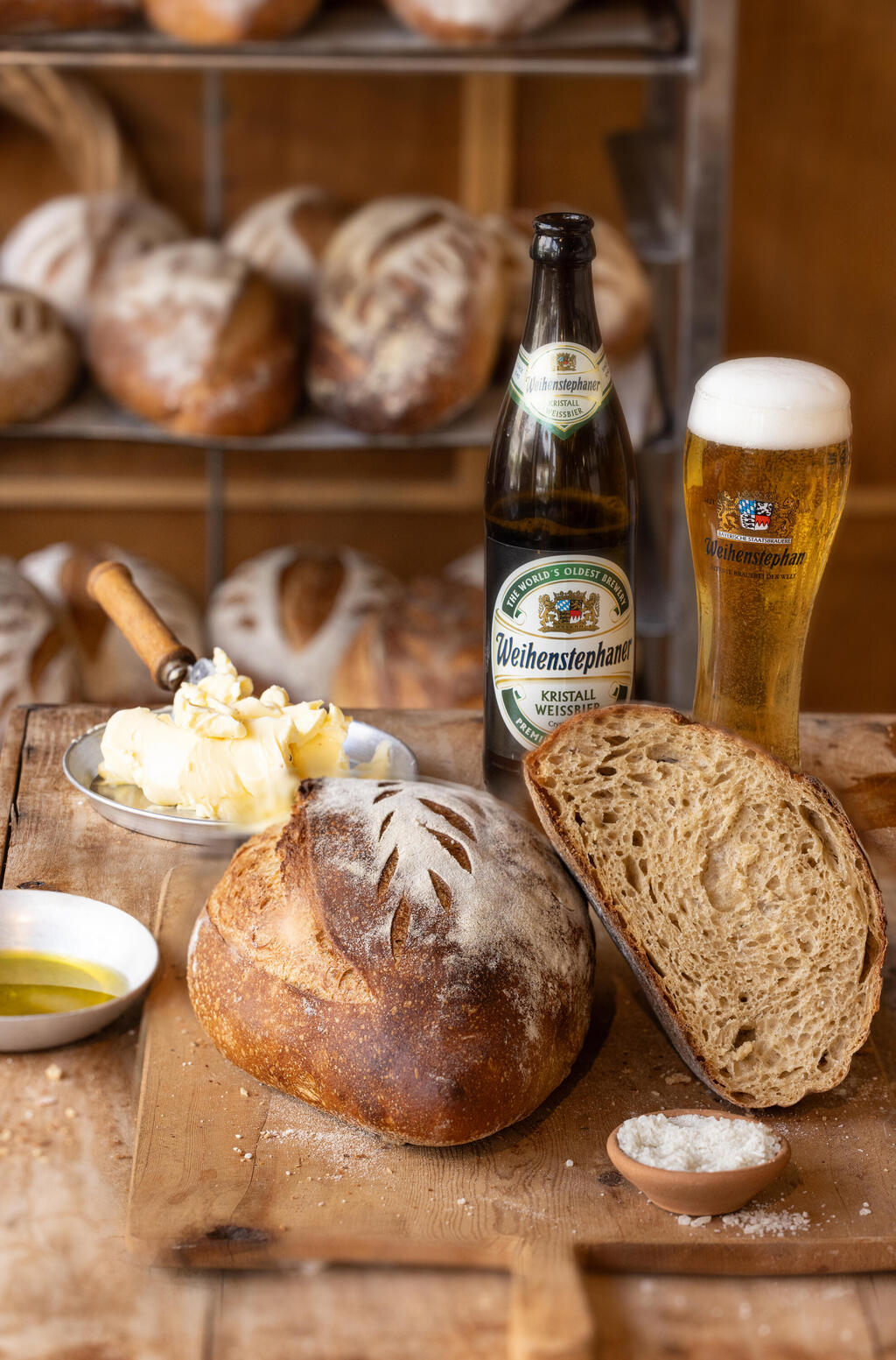 לחם בירה מגיע למדפים: Weihenstephan  ו"מאפיית לחמים" משיקות מארז חג משותף לשבועות