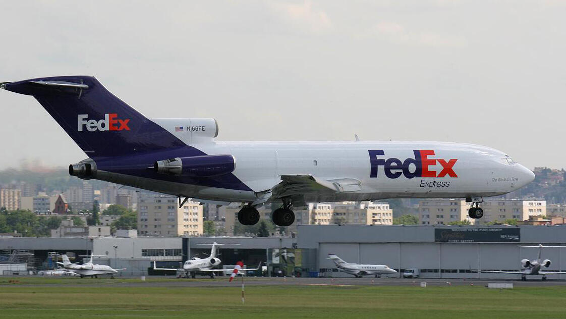 מטוס של פדקס FedEx 