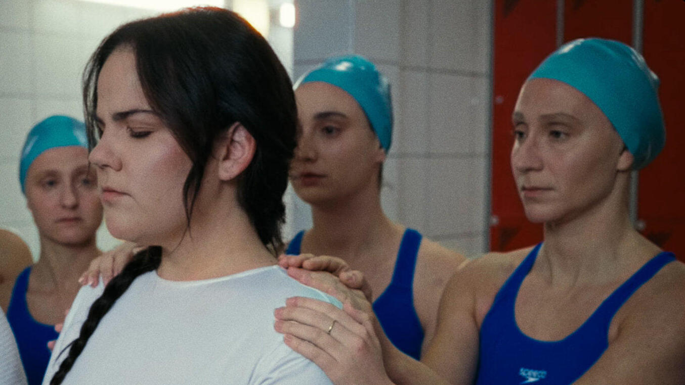  ברזילי בקליפ של "אוקסיטוצין". מעיזה לשיר על כך שהזוגיות עם הלום קרב מאלצת אותה לוותר על עצמה