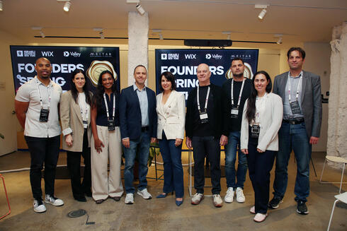 Founders Club Gathering (from right): Tomer Shani, Keren Rachmani, Yossi Hayut, Eitan Israeli, Ori Kaufman Gafter, Guy Franklin, Adi Grinapell and Elliott Robinson 