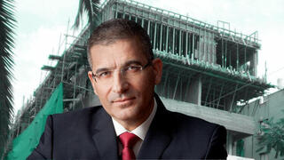 יעקב אטרקצ'י על רקע בנייה מתחם אאורה