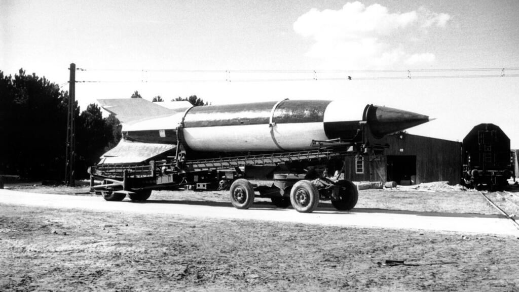 הטיל הבליסטי V2 (צילום: IWM) הקברניט עיר טילים איראן תת קרקע