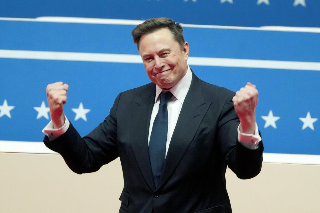 איש העסקים אילון מאסק הבעלים של SpaceX