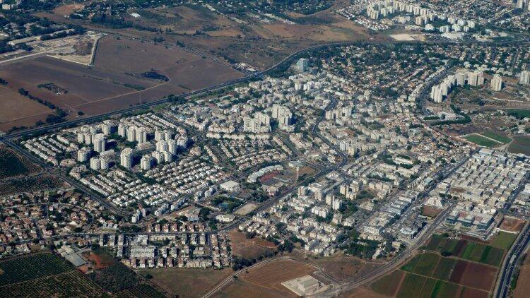 אור יהודה מהאוויר (צילום: Sharshar, ויקימדיה) אור יהודה מהאוויר