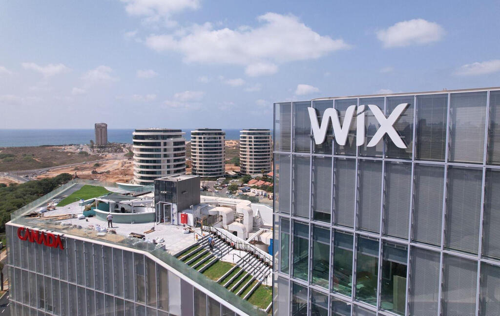 משרדי Wix בגלילות. פיטורים של 20% מהעובדים הם עניין דרמטי לא רק לחברה (צילום: מתוך X) משרדי Wix בגלילות. פיטורים של 20% מהעובדים הם עניין דרמטי לא רק לחברה