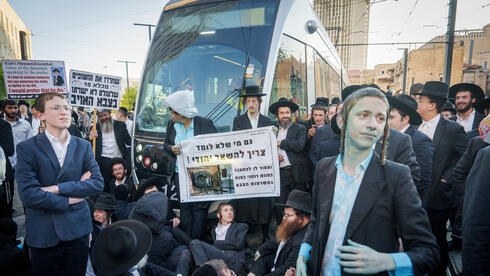 החרדים קנו חבילת חוקי השתמטות פגומה, שעוברת עכשיו לבג"ץ 