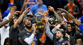 שחקני הניקס ניו יורק חוגגים את עלייתם לגמר ה NBA