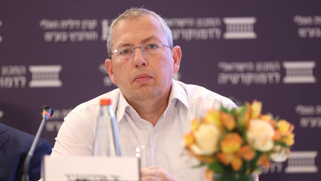 מנהל רשות המסים שי אהרונוביץ' בכנס, היום (צילום: עודד קרני) כנס אלי הורביץ לכלכלה וחברה מנהל רשות המסים שי אהרונוביץ'