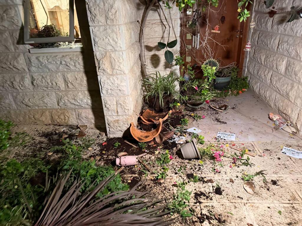 הנזק בביתו של סולברג (צילום: לירן תמרי) הנזק בביתו של סולברג