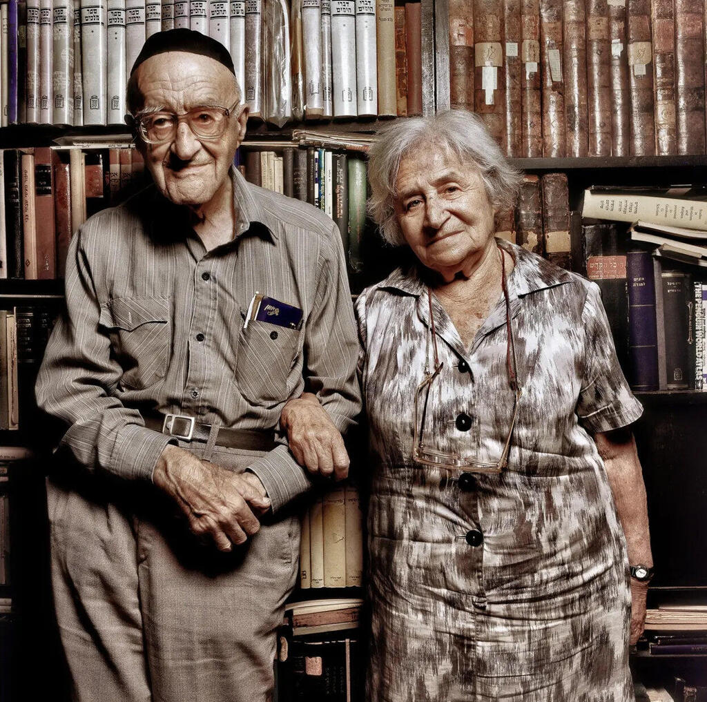 גרטה וישעיהו ליבוביץ. "היה להם מבט חד על המציאות, אמת שלא היתה קשורה לשאלה באיזו קבוצה הם משחקים" (צילום: קובי קלמנוביץ) גרטה וישעיהו ליבוביץ. "היה להם מבט חד על המציאות, אמת שלא היתה קשורה לשאלה באיזו קבוצה הם משחקים"