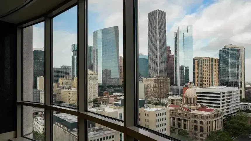 מרכז המסחרי של יוסטון, טקסס (צילום: Raquel Natalicchio/Houston Chronicle/Getty ) מרכז המסחרי של יוסטון טקסס טריליון