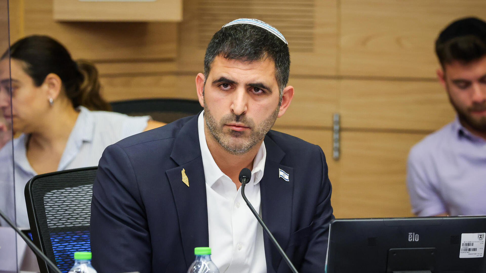 שר התקשורת שלמה קרעי בדיון בוועדת התקשורת