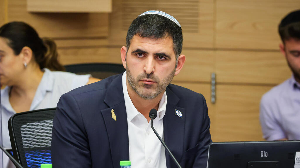 שר התקשורת שלמה קרעי בדיון בוועדת התקשורת (צילום: נועם מושקוביץ/דוברות הכנסת) שר התקשורת שלמה קרעי בדיון בוועדת התקשורת