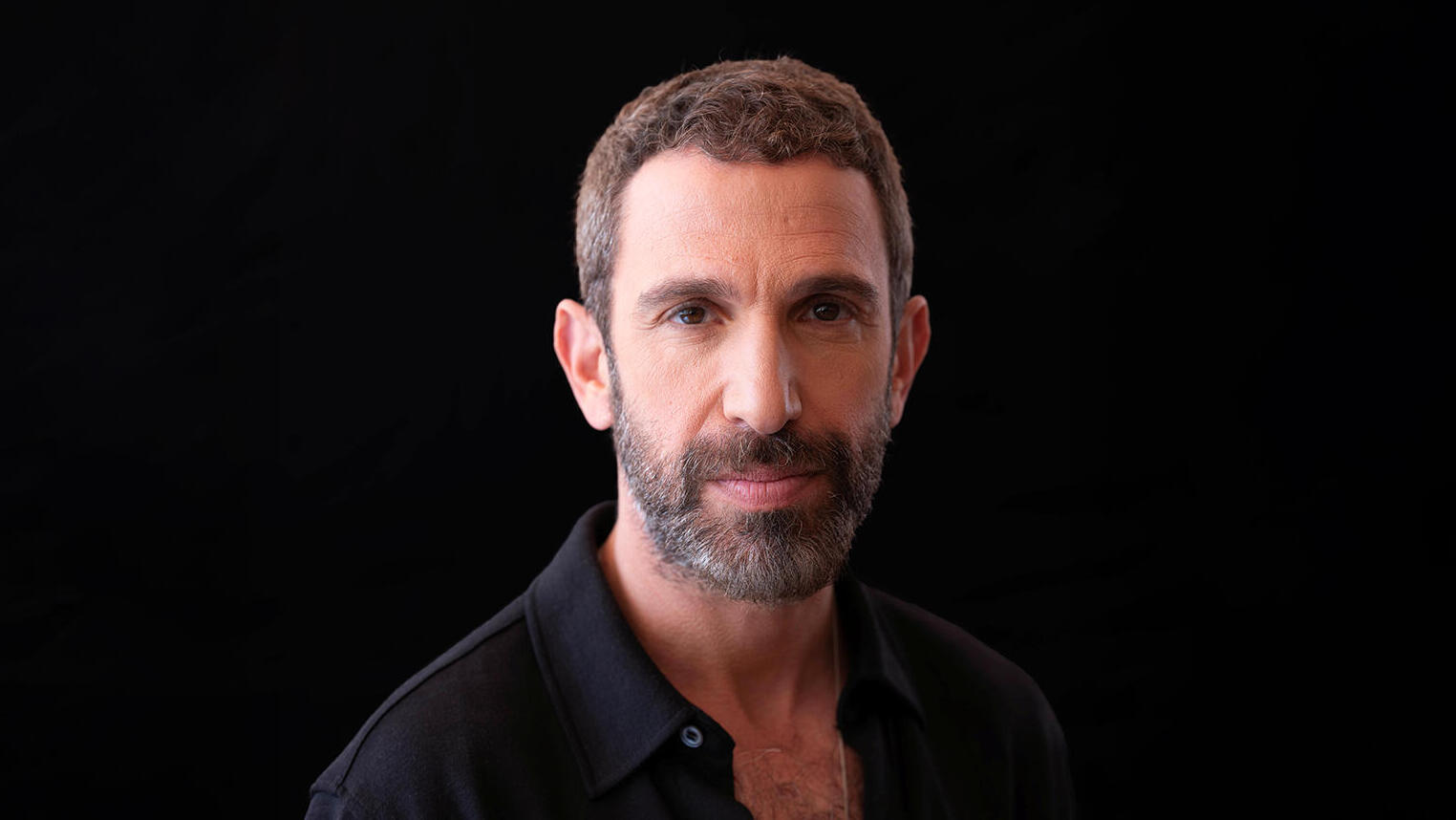 שלומי שבן זמר מוזיקאי מלחין פזמונאי ופסנתרן ישראלי פנאי