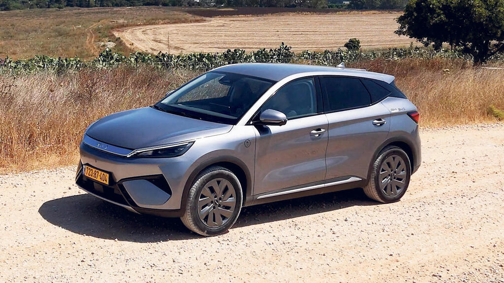 BYD אטו 3 איבו. טובה מקודמתה בכל פרמטר אבל לא מושלמת (צילום: טל שחר) מבחן רכב YD אטו 3 איבו דיזיין