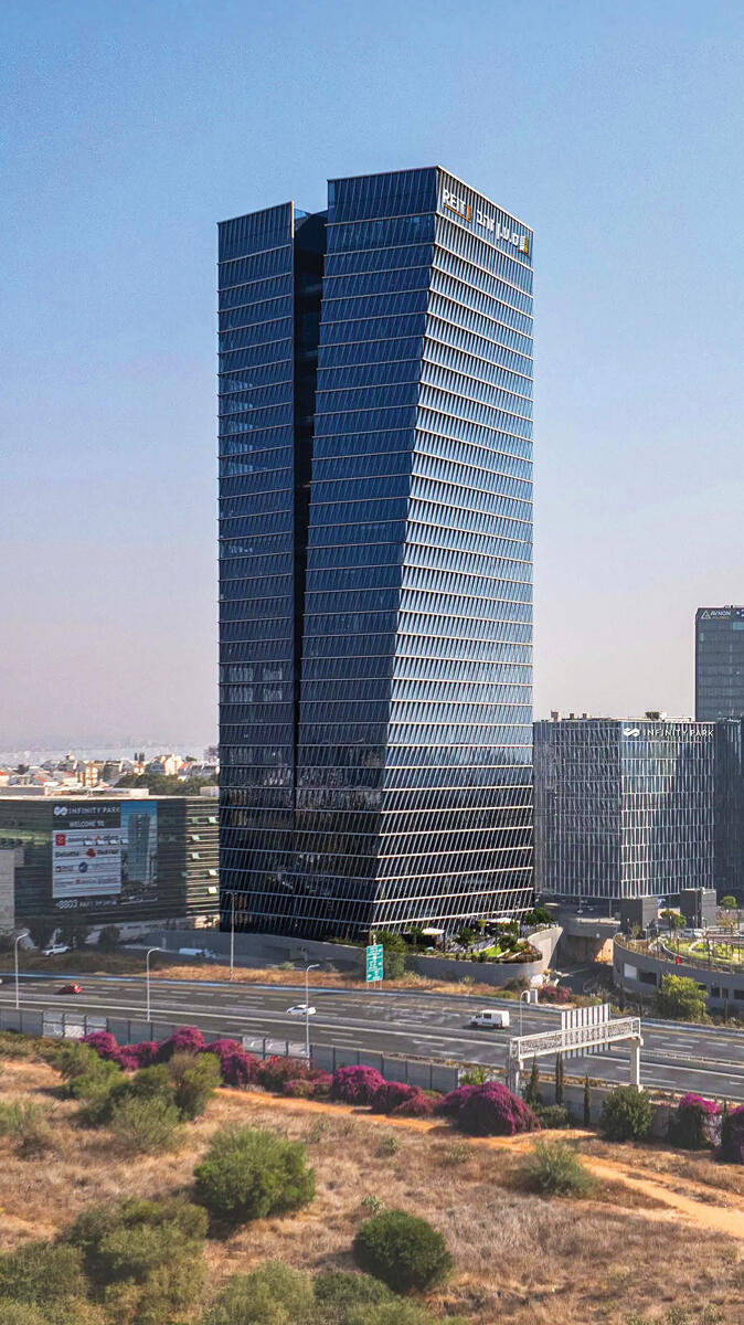 מגדל INFINITY PARK רעננה, זכה בפרסי אדריכלות עולמיים (צילום: רותם רוגובסקי) מגדל INFINITY PARK רעננה זכה בשני פרסי CTBUH יוקרתיים