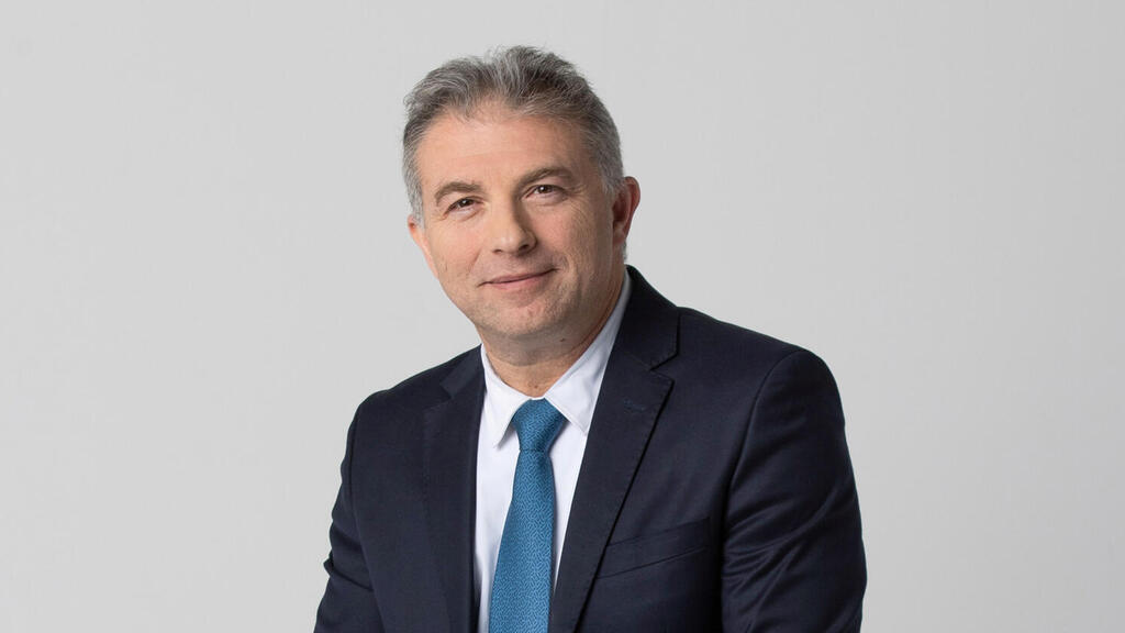  דניאל דני חחיאשוילי  המפקח על הבנקים 