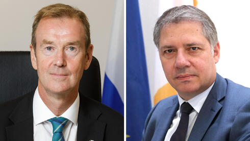 H.E. Michael Mann, H.E. Kornelios Korneliou. H.E. Michael Mann, H.E. Kornelios Korneliou.