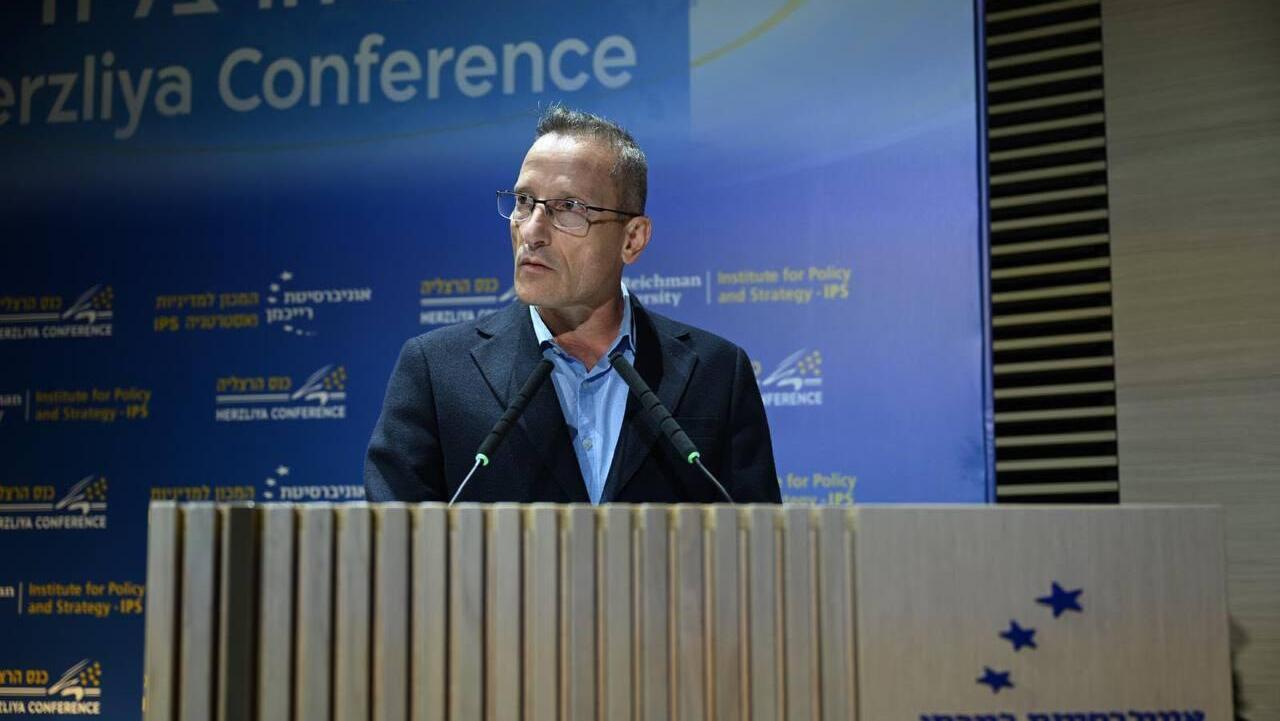 מנכ"ל משרד הביטחון אמיר ברעם בכנס הרצליה באוניברסיטת רייכמן 1.7.26