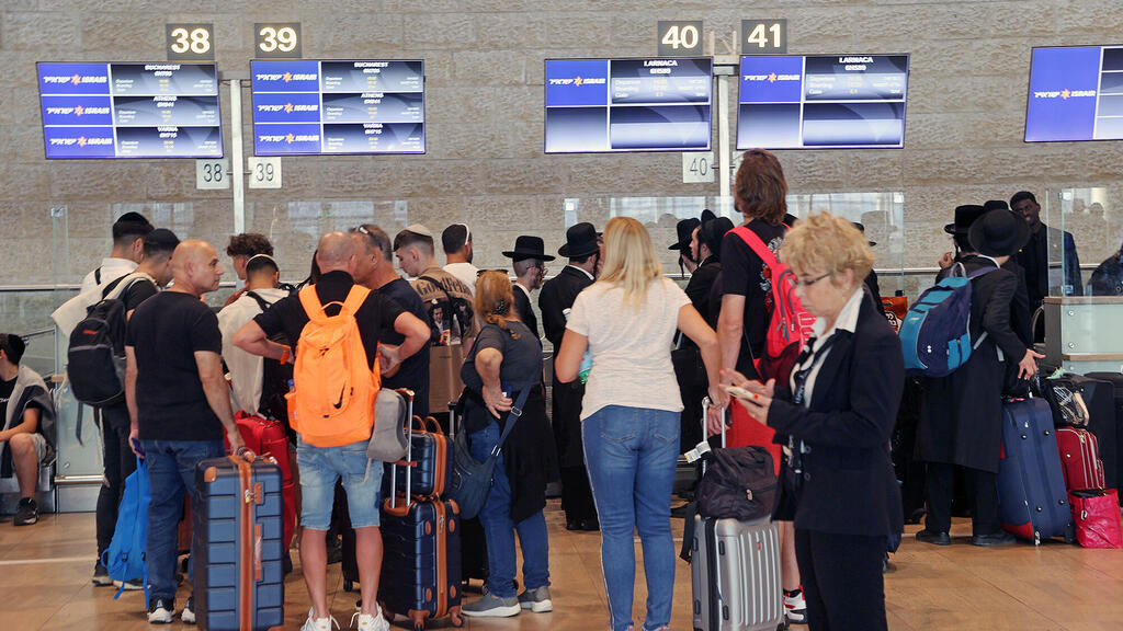 טרמינל 3 ב נתב"ג נמל התעופה בן גוריון (צילום: יריב כץ) טרמינל 3 ב נתב"ג נמל התעופה בן גוריון