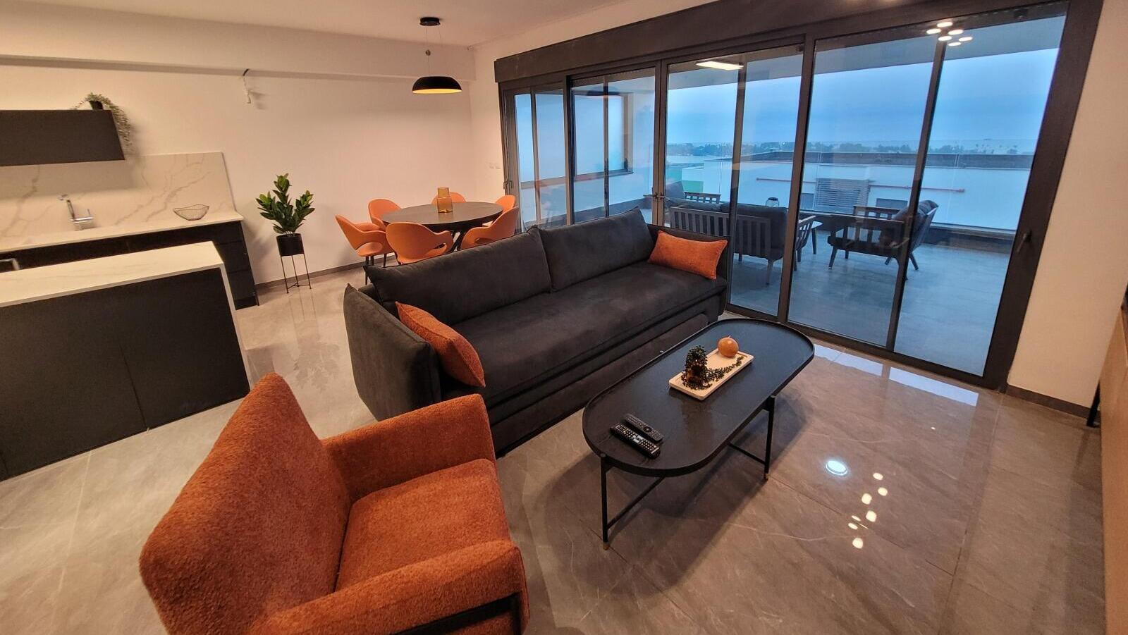 דירת Airbnb של משפחת רפאל במגדל