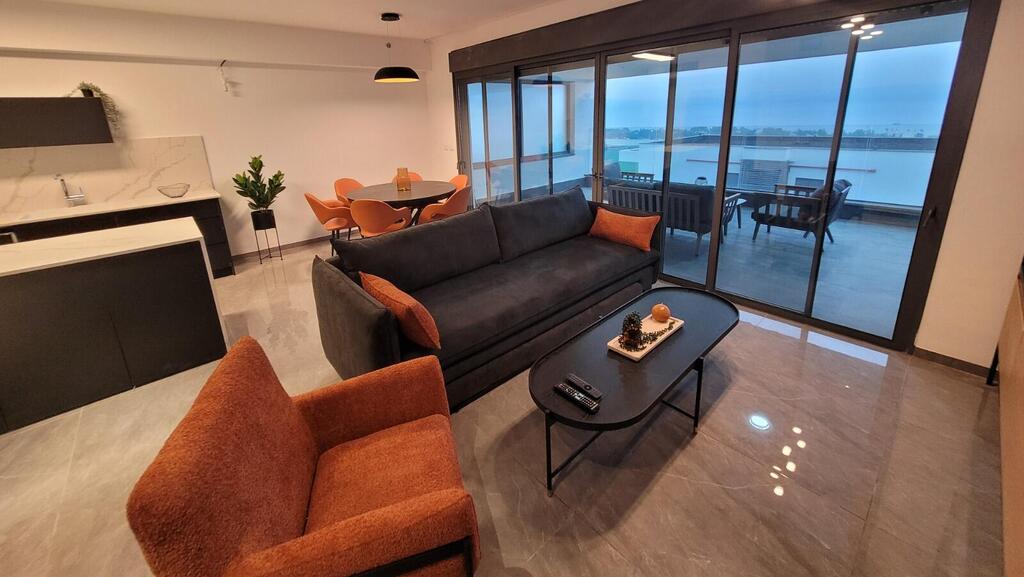 דירת Airbnb של משפחת רפאל במגדל