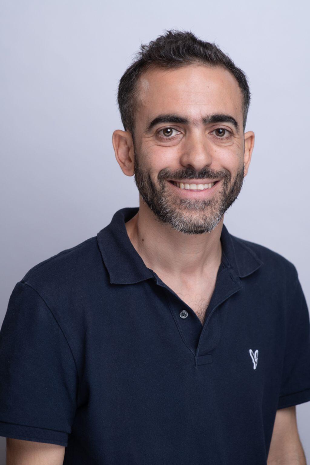 אמיר אלמדו