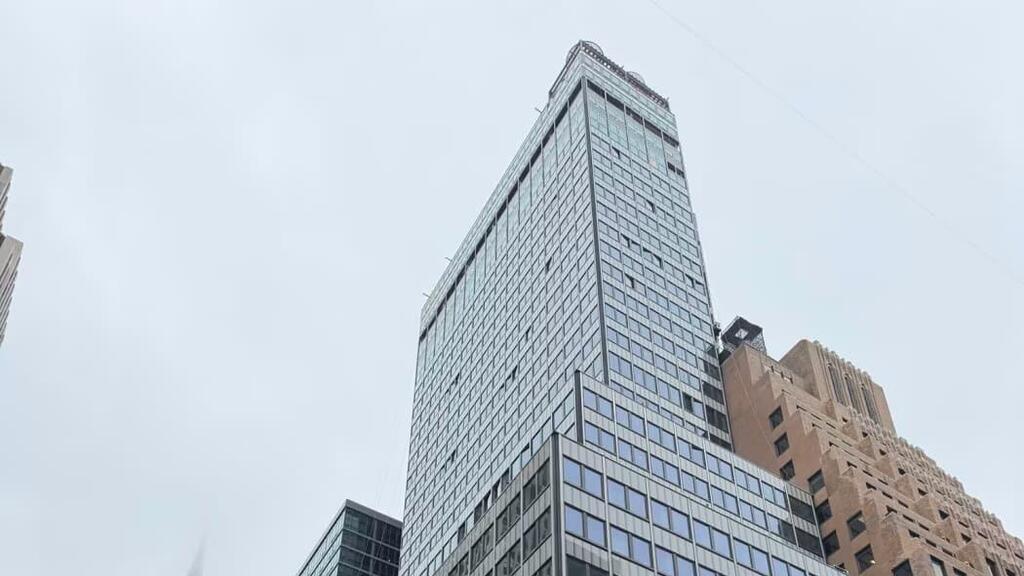 מגדל בסכנת קריסה במנהטן ניו יורק (צילום: FDNY) מגדל בסכנת קריסה במנהטן ניו יורק