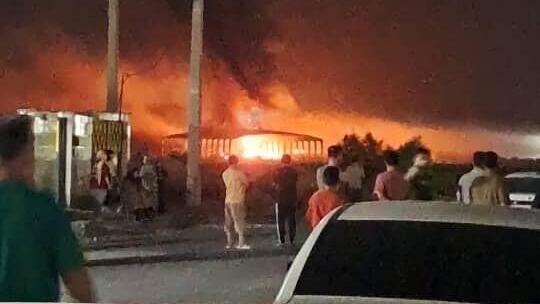 ארה"ב תקפה עשרות מטרות באיראן, שהגיבה בטילים לבסיסים במפרץ - וגם לירדן