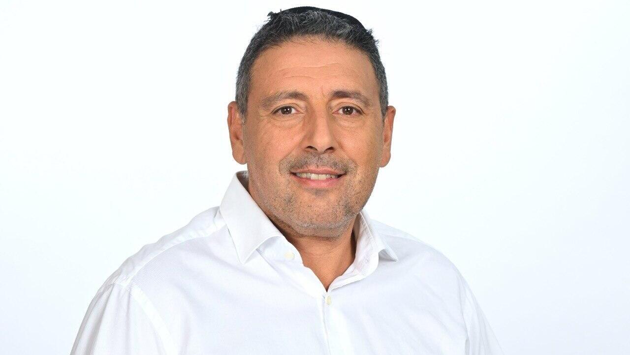 צחי אבו