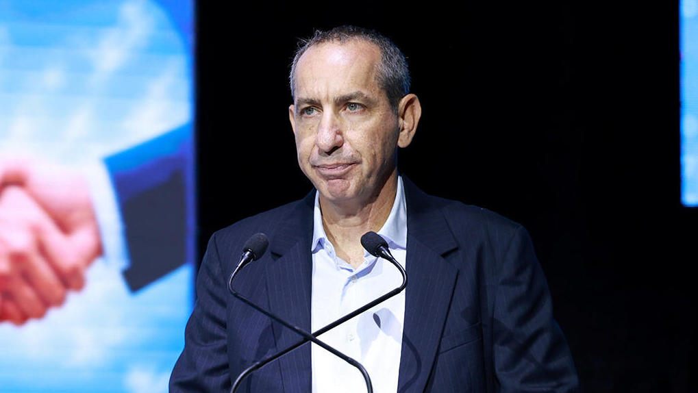 הוועידה כלכלית לאומית - מליאת בוקר - אורי אלון יו"ר בנק לאומי