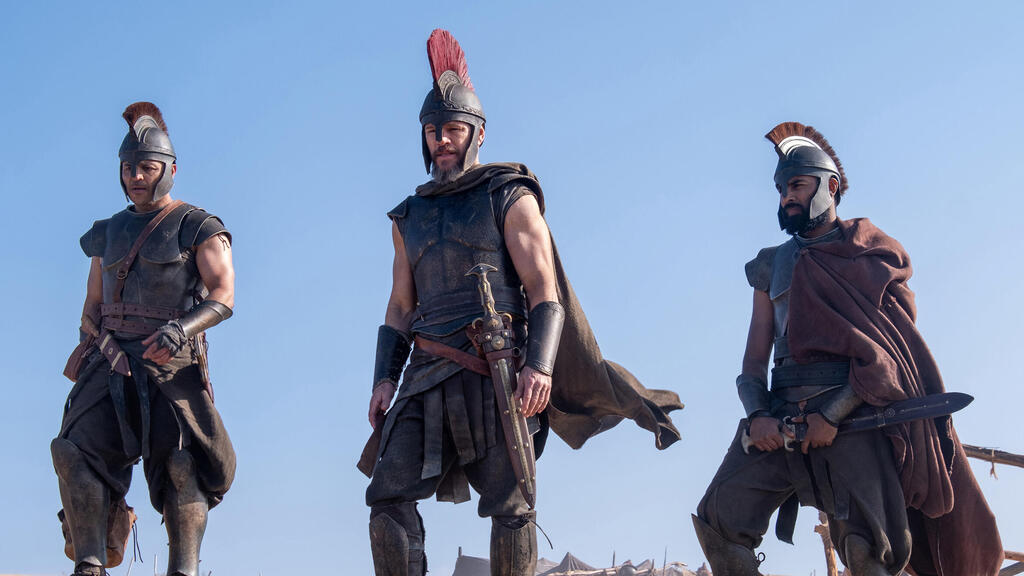 הימש פאטל , מאט דיימון וג'ימי גונזלס באודיסאה (צילום: Melinda Sue Gordon/Universal Pictures) פנאי הימש פאטל , מאט דיימון ו ג'ימי גונזלס סרט האודיסאה