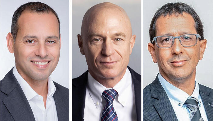 מימין ניר כהן מנכ"ל הראל יורם נוה מנכ"ל כלל ביטוח ו אייל בן סימון מנכ"ל הפניקס