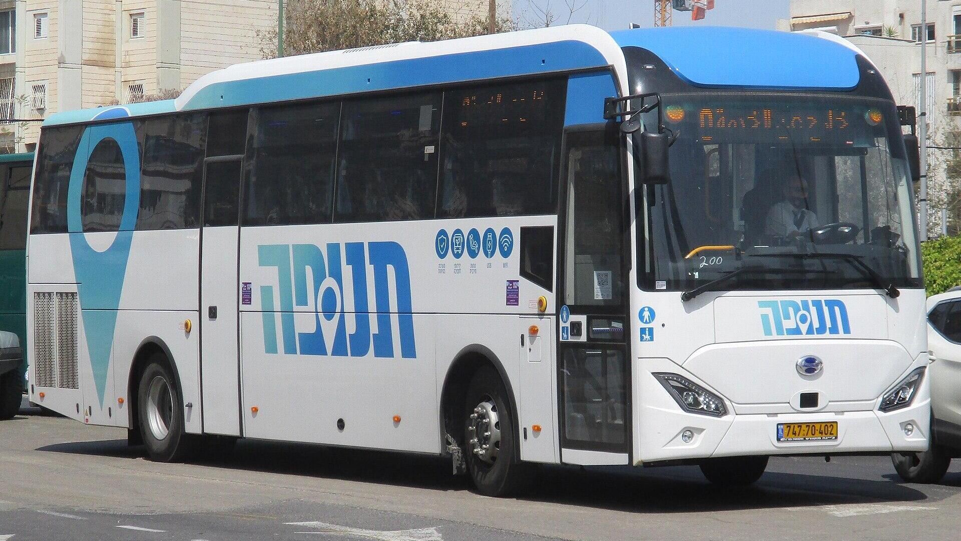אוטובוס של חברת תנופה