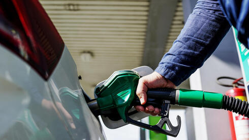 Pumping gas. Pumping gas.