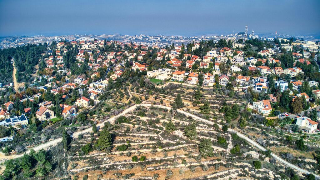 הר אדר (צילום: Hagai Agmon-Snir حچاي اچمون-سنير חגי אגמון-שניר, via Wikimedia Commons) הר אדר