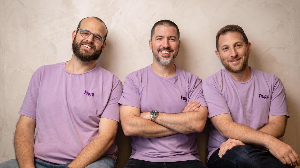 מייסדי Faye. מימין: מוטי בבצ׳וק, אלעד שפר, ודניאל גרין (צילום: Lauren Gumport) מייסדי Faye. מימין: מוטי בבצ׳וק, אלעד שפר ודניאל גרין