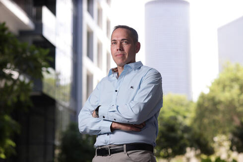 Avi Eyal. 
