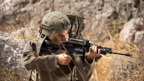 Weapons carrying a sight manufactured by Smart Shooter. Weapons carrying a sight manufactured by Smart Shooter.