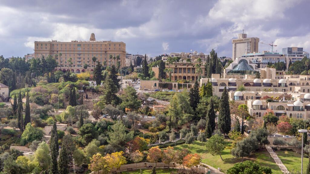 מלון קינג דייוויד ושגרירות צרפת, הסמוכים לקרקע (צילום: שאטרסטוק) שכונת ימין משה מבט על מלון קינג דיוויד