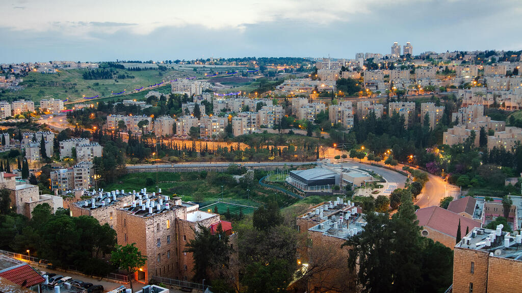 שכונת תלפיות ירושלים (צילום: Roofsoldier/Shutterstock) שכונת תלפיות ירושלים