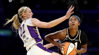 שחקנית WNBA ב כדורסל אנג'ל ריס