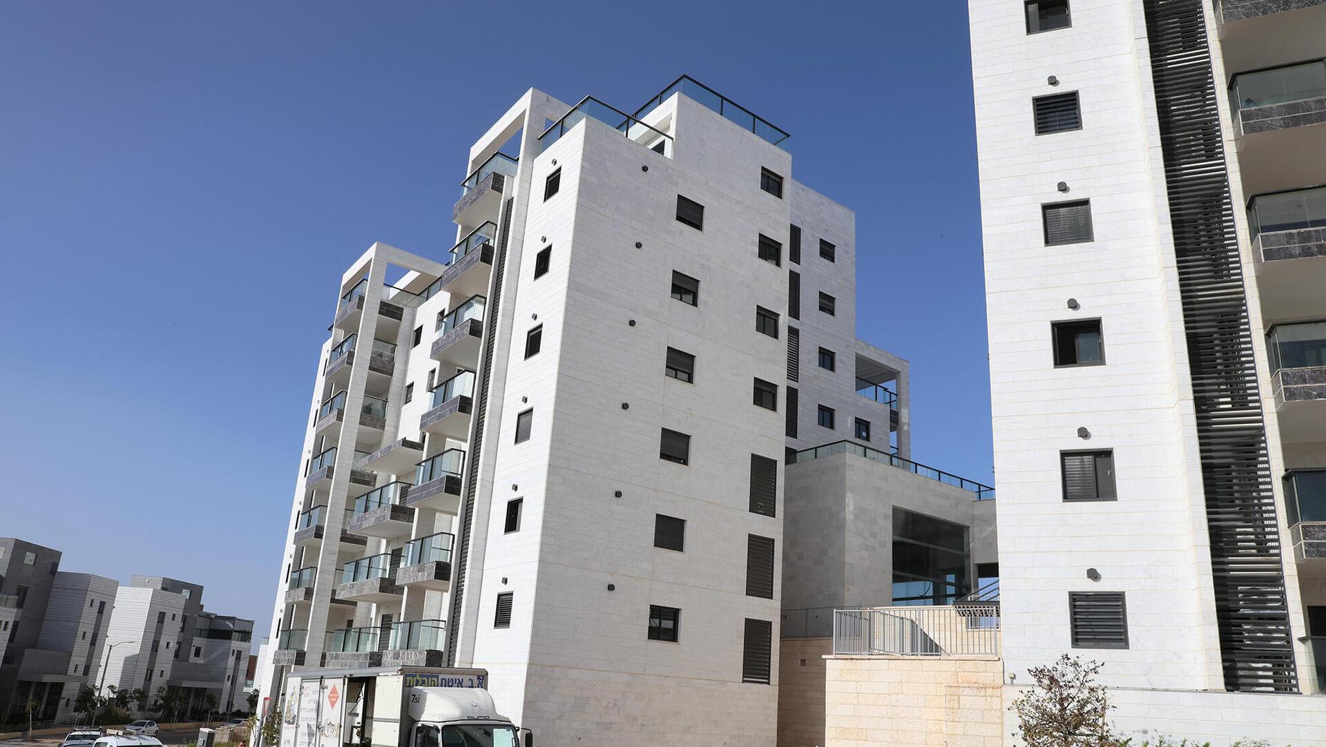 בנייה פרויקט של חברת חנן מור בשכונת מורשת מודיעין