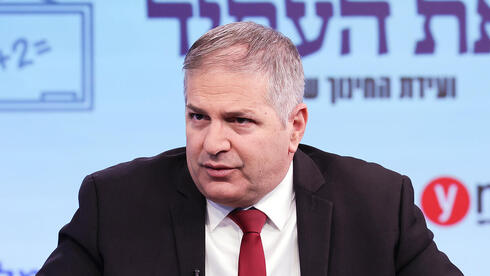 צילום: עוז מועלם אחרונה בשרשרת? יו"ר המזכירות הפדגוגית במשרד החינוך, טלי יניב, הודיעה על פרישה